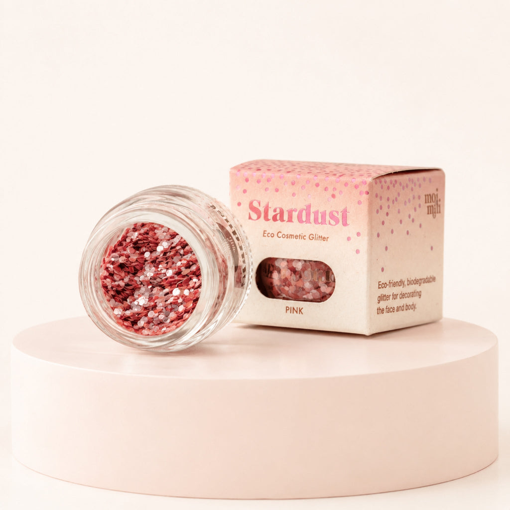 Rosa biologisch abbaubarer Öko-Glitzer im Glas mit Verpackung