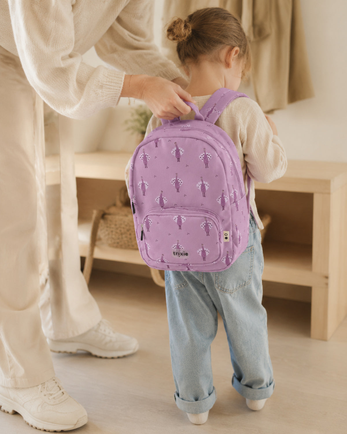 Kinder-Rucksack Proud Peacock – getragen im Familienalltag