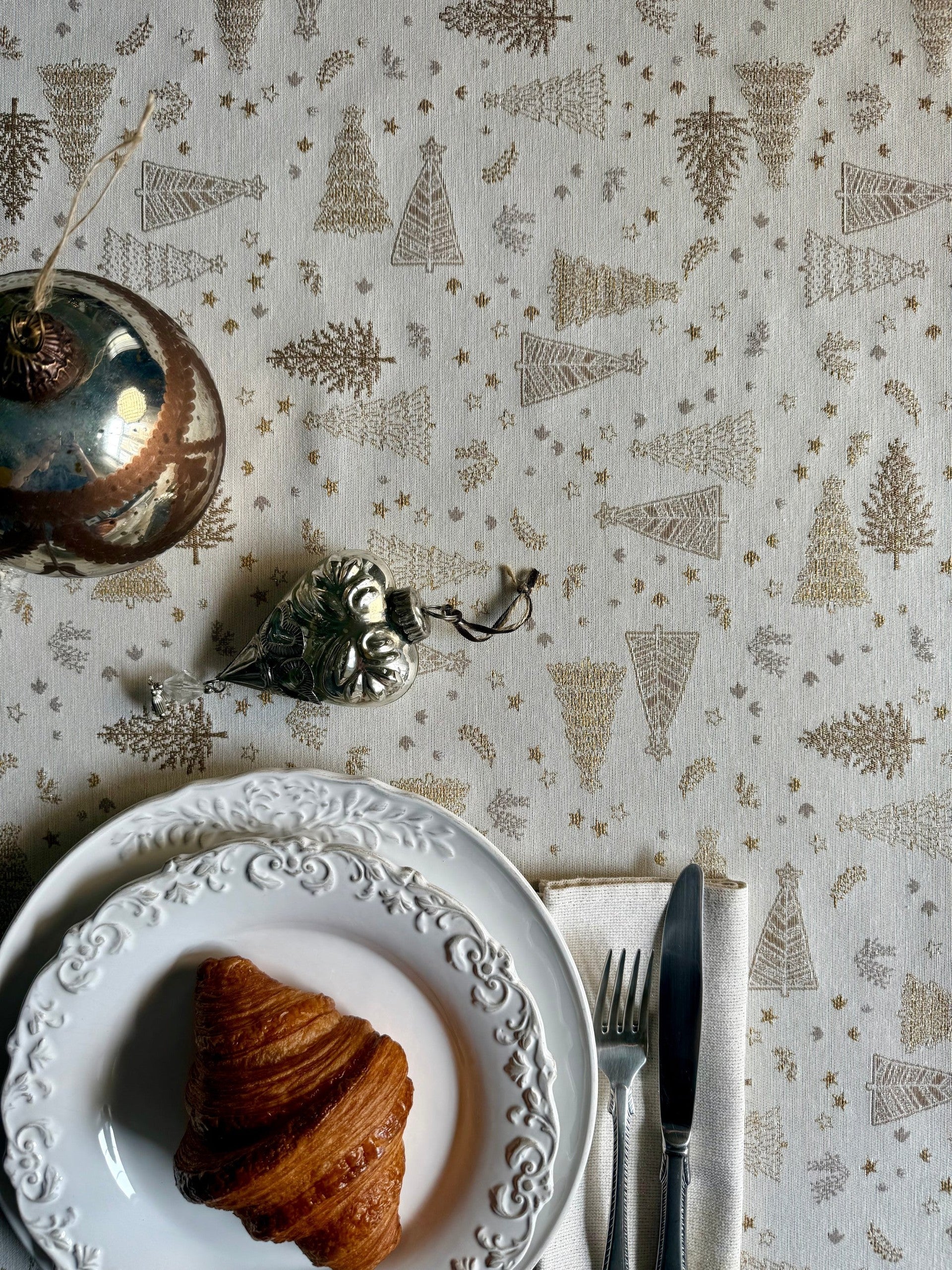 Rechteckige Tischdecke Golden Forest – Originalansicht 3