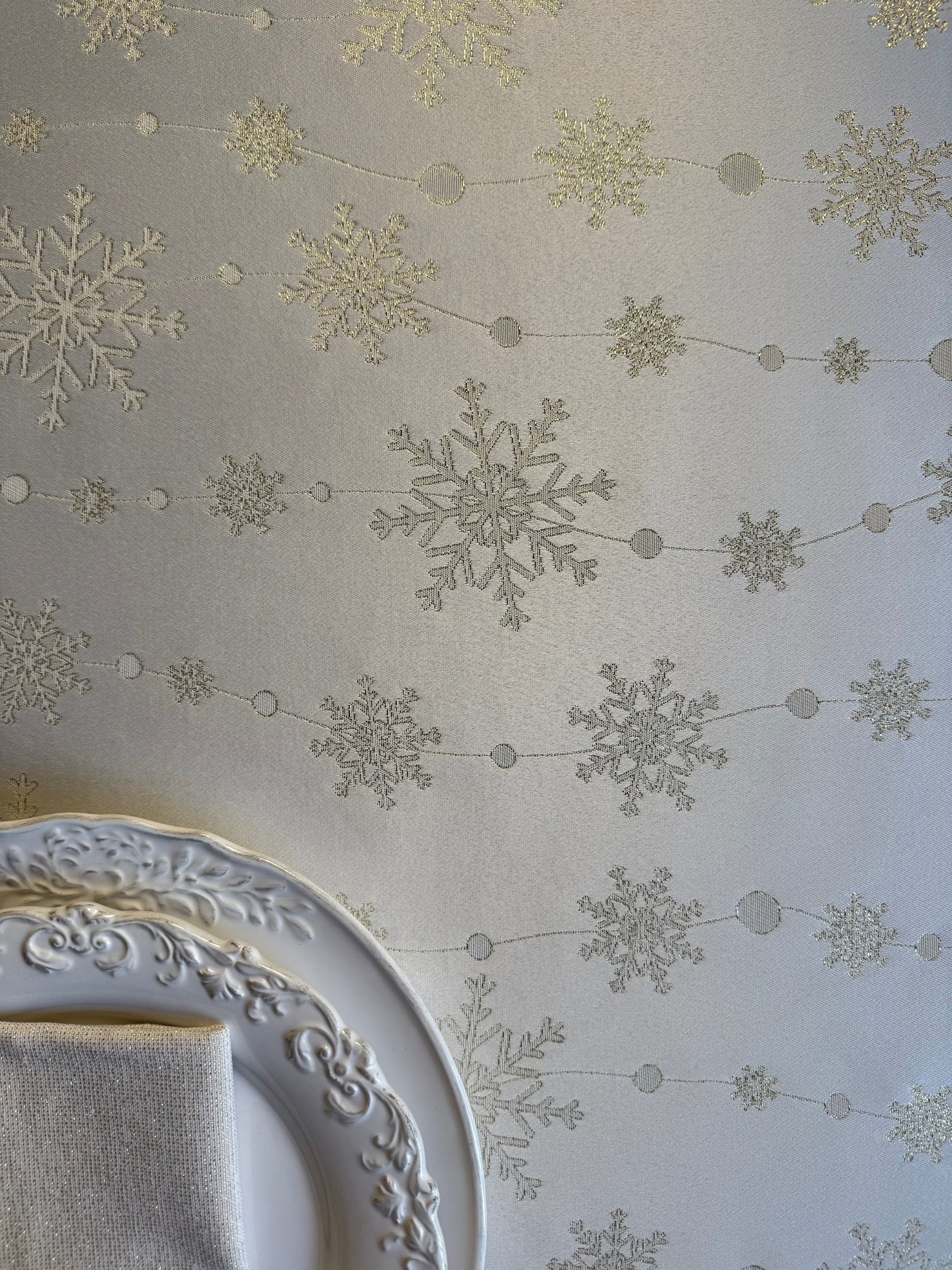 Tischdecke Golden Snowfall – Festliche Tischdekoration – Originalansicht 4