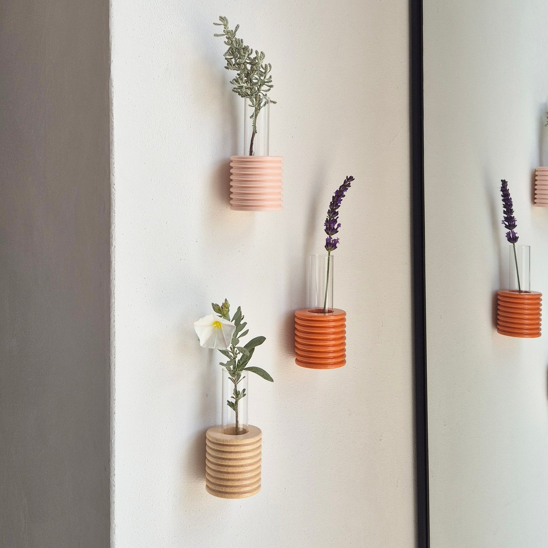 Ribble Wandvase – Gelb – Originalansicht 4