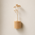 Ribble Wandvase – Holzoptik – Premium-Hauptbild mit dezenter Wohnatmosphäre