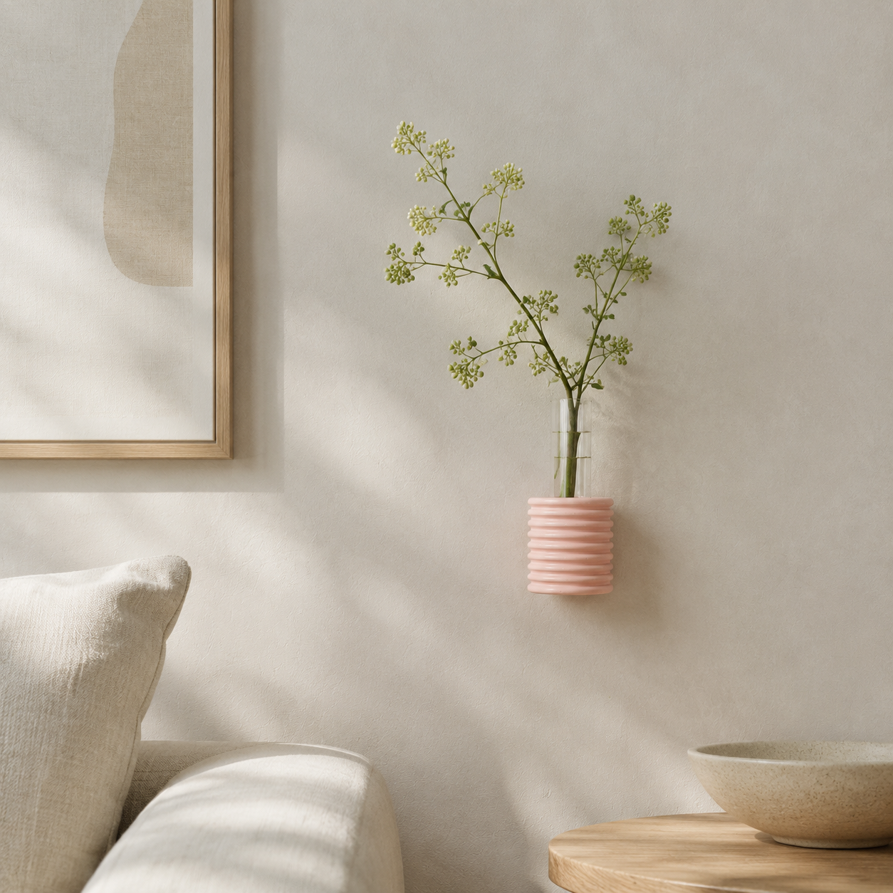 Ribble Wandvase – Rosa – in modernem Flurambiente
