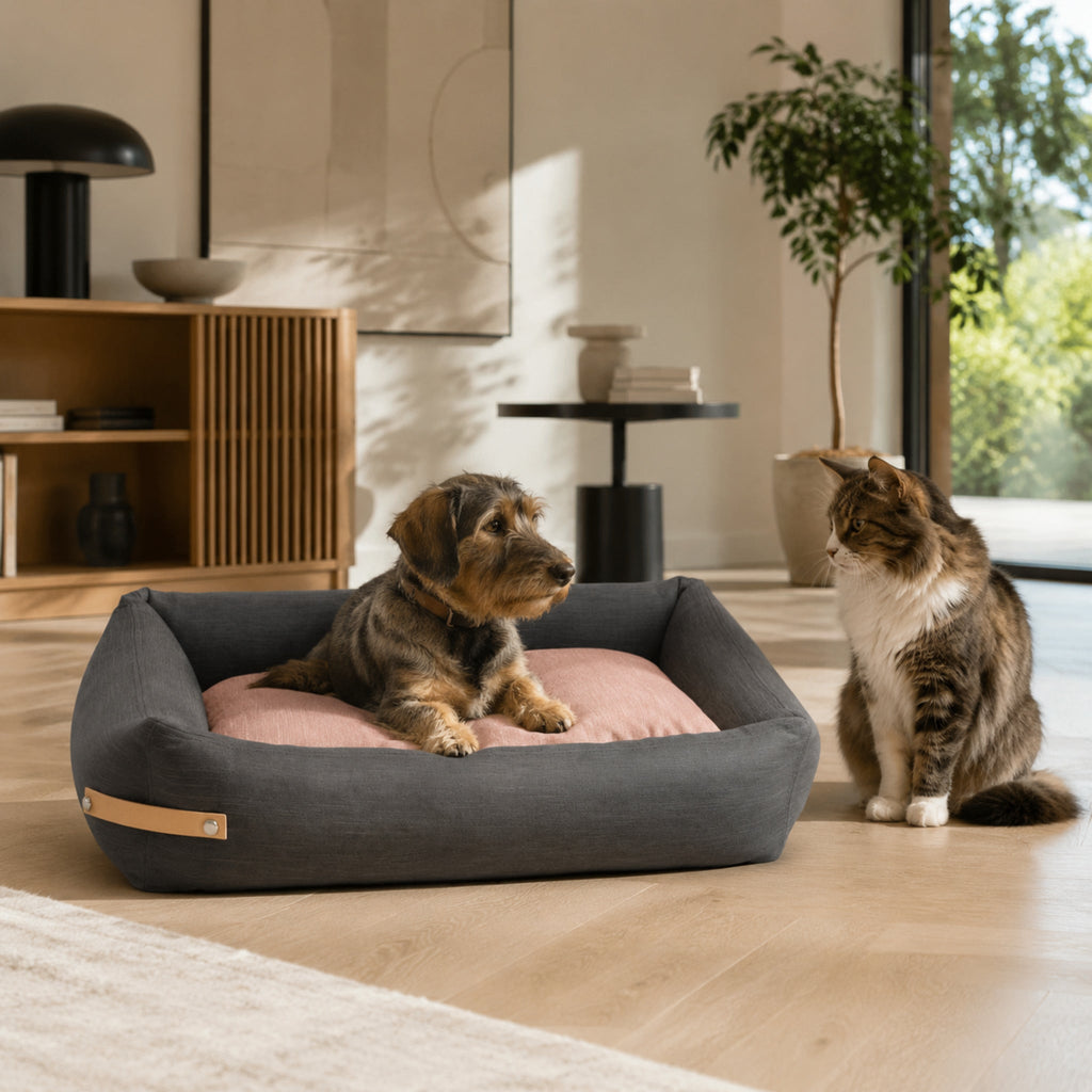 Stokke Hundebett – Grau & Rosa – Stilvolle Wohnatmosphäre mit zwei Haustieren