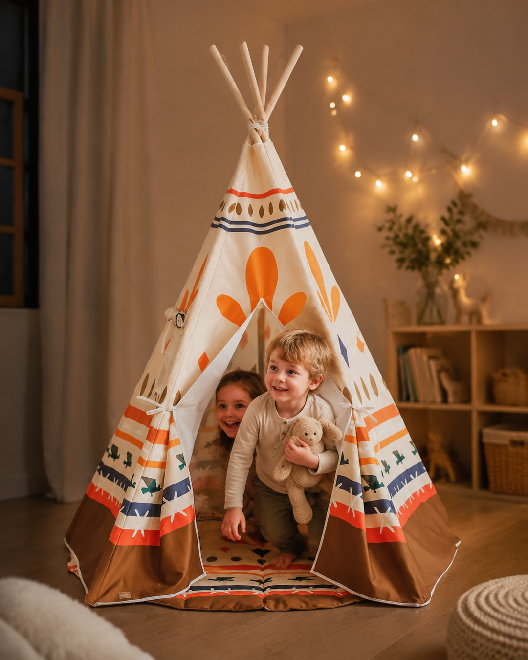 Kinder erleben ein Abenteuer im Native Vibe Spielzelt