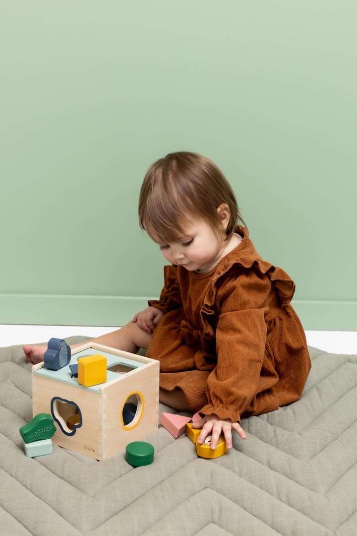Trixie Steckspiel aus Holz mit Tiermotiven – Detailaufnahme
