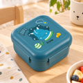 Trixie Snackbox mit Clips – Ballplayer Mr. Triceratops – Premium Lifestyleaufnahme