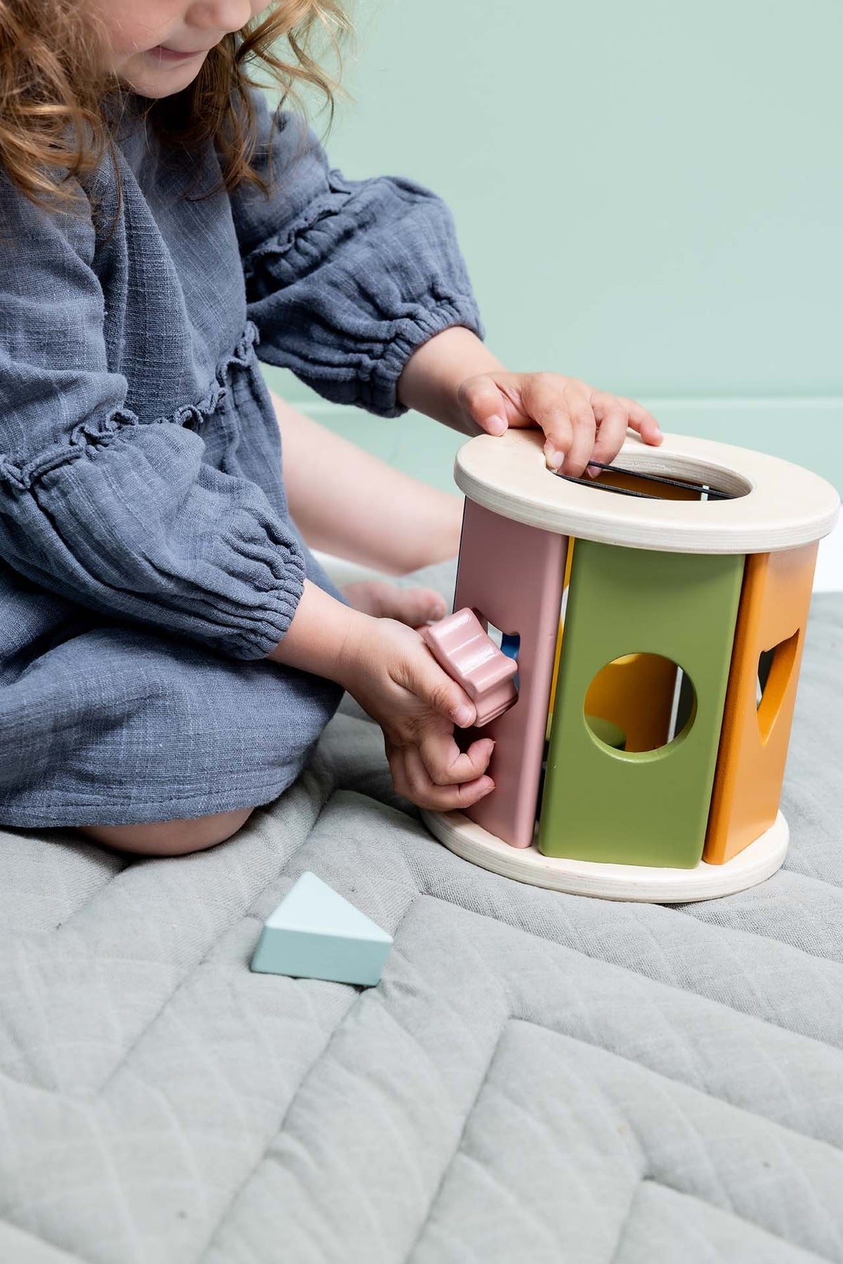 Trixie rollender Formen-Sortierer aus Holz – Produktansicht